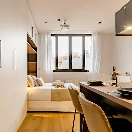 Διαμέρισμα Jacuzzi Bay Avec Literie Grand Luxe Proche Du Avenue Du Parmelan