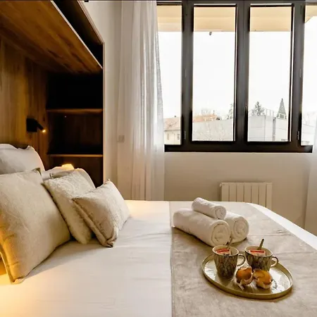 Jacuzzi Bay Avec Literie Grand Luxe Proche Du Avenue Du Parmelan Διαμέρισμα