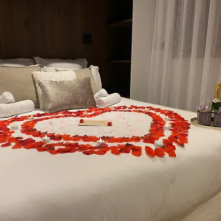 Jacuzzi Bay Avec Literie Grand Luxe Proche Du Avenue Du Parmelan Διαμέρισμα *